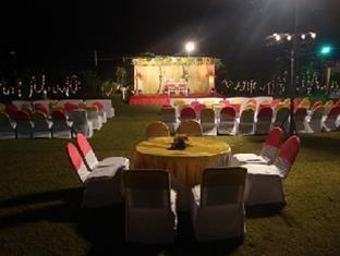Aamod Resort & Spa